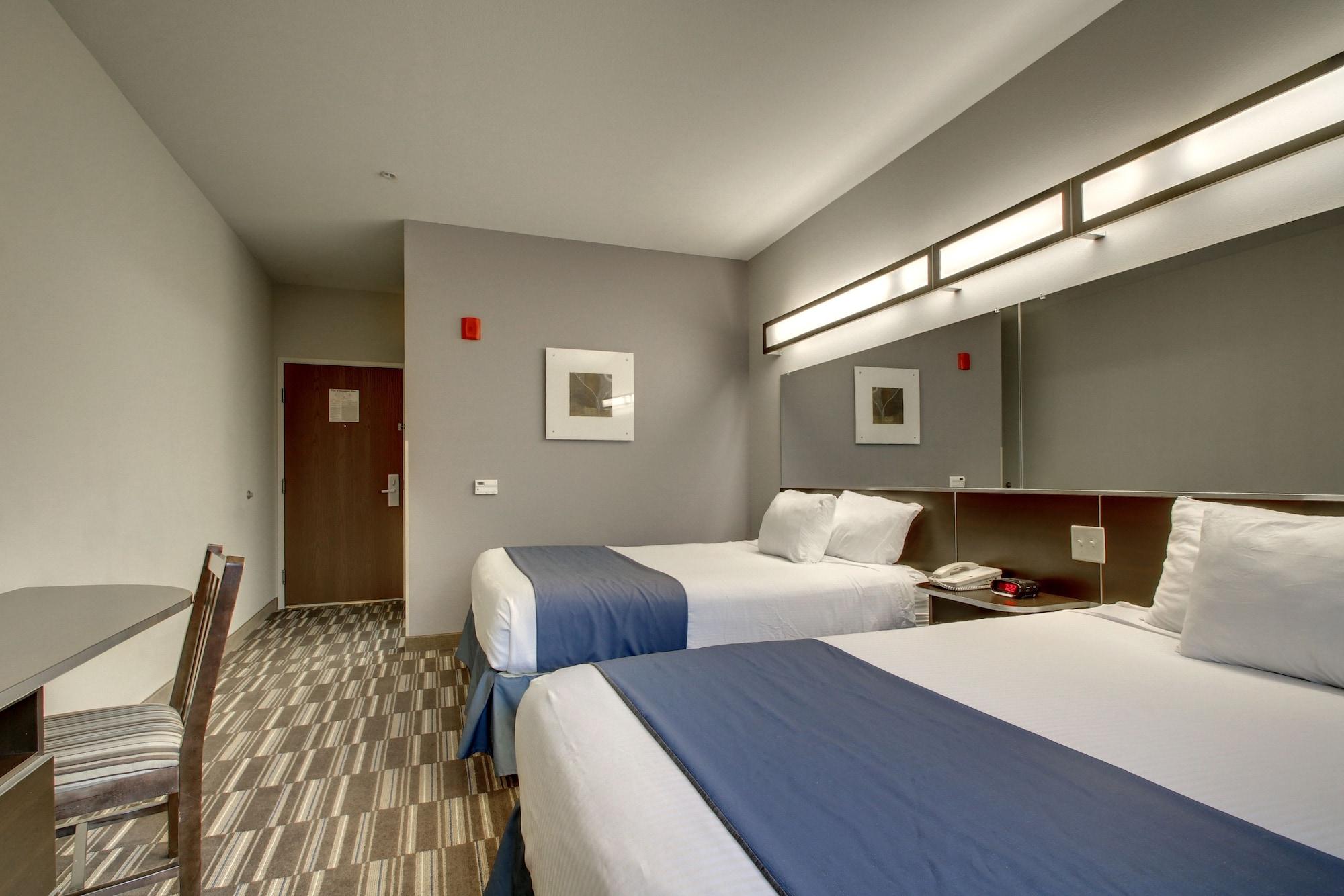 Microtel Inn & Suites By Wyndham Тъскалуса Екстериор снимка